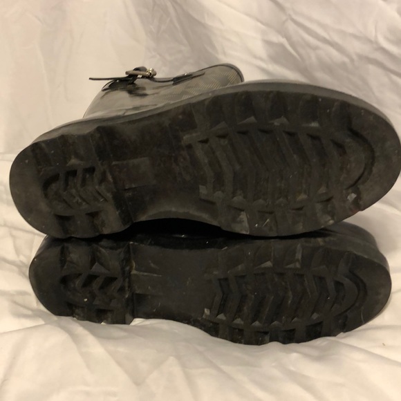 Michael Kors Rain Boots - Picture 5 of 6